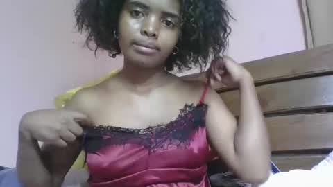 lea96546 online show from 04/21/26, 07:36