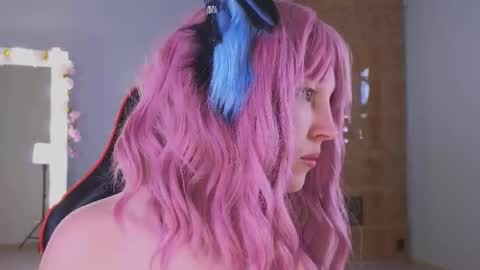 Lea online show from 02/17/26, 04:46