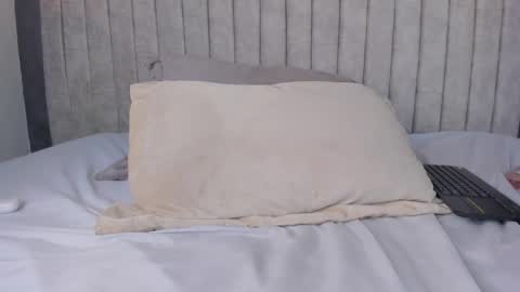    online show from 03/11/25, 10:20