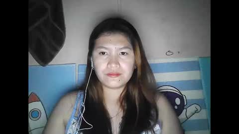 Snapshot of lea_morena chatting on 10/02/25, 03:52 lea_morena online show from 10/02/25, 03:52