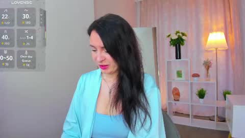 Snapshot of lea_shadom chatting on 06/30/26, 01:06 Lea online show from 06/30/26, 01:06