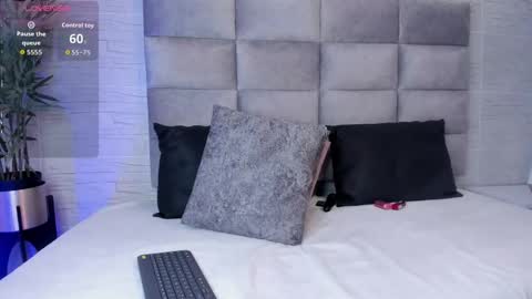 lea_walkerr online show from 10/09/25, 09:13