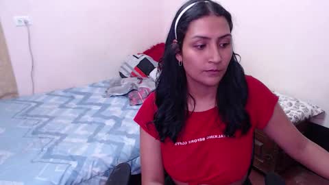 Snapshot of leah_666 chatting on 10/29/25, 08:32 leah 666 online show from 10/29/25, 08:32