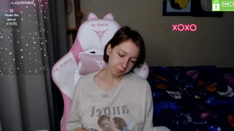 Snapshot of leah__gotty chatting on 12/05/24, 02:22 Leah Gotty online show from 12/05/24, 02:22