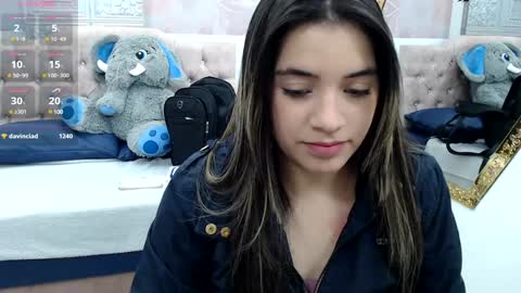 Leah online show from 01/07/25, 03:33