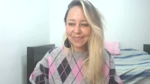 leah_susman online show from 10/22/25, 02:17