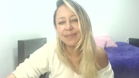 leah_susman online show from 12/02/25, 02:50