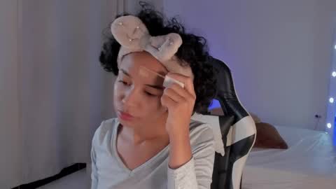 leahaltomm online show from 02/12/25, 10:35