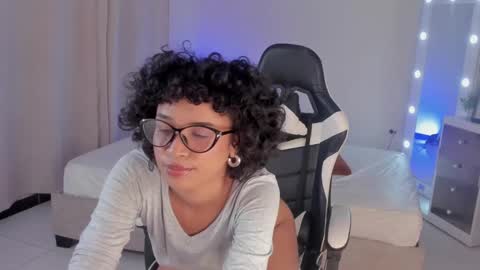 leahaltomm online show from 02/12/25, 01:37