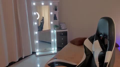 leahaltomm online show from 03/06/25, 06:48