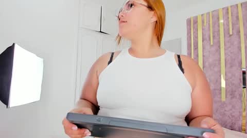 Leah  online show from 02/15/25, 09:26