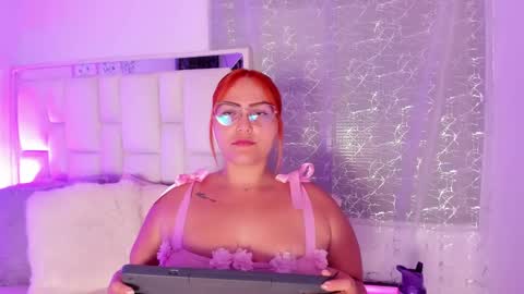 Leah  online show from 10/03/25, 01:46