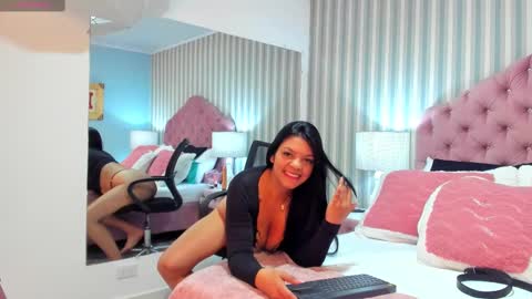 Leah Fontana online show from 01/29/25, 03:37