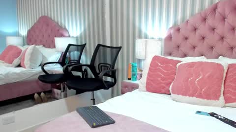 Leah Fontana online show from 01/31/25, 05:10