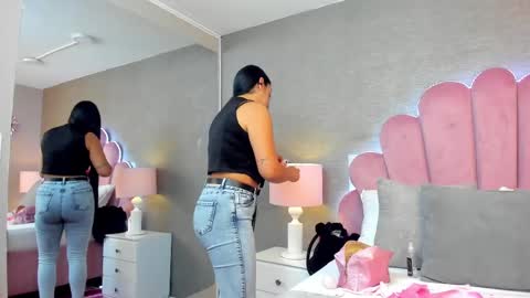 Leah Fontana online show from 02/08/25, 12:17