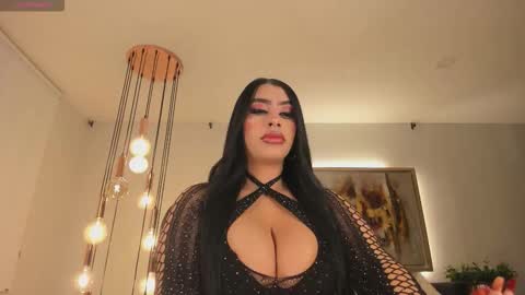 Snapshot of leahlombardi_ chatting on 10/05/25, 03:05 leahlombardi_ online show from 10/05/25, 03:05