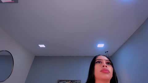 Snapshot of leahlombardi_ chatting on 10/16/25, 02:56 leahlombardi_ online show from 10/16/25, 02:56