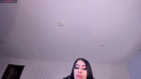 leahlombardi_ online show from 12/23/25, 03:37