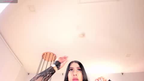 leahlombardi_ online show from 01/08/26, 03:31