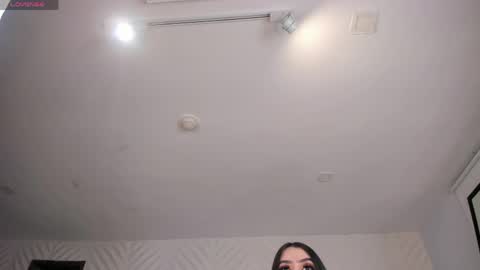 leahlombardi_ online show from 03/31/26, 03:08