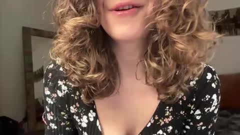 Leah Sparkles online show from 01/13/26, 12:21