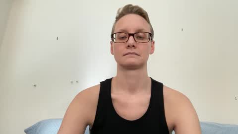 Lee online show from 02/14/25, 05:03