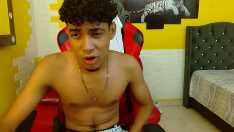 leam_1 online show from 11/24/25, 09:36