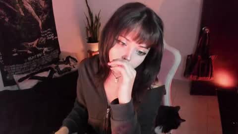  Amelia Black  OF AMELIABLACK666 I lost all my thumbs up help me to get 80 online show from 09/11/25, 07:41