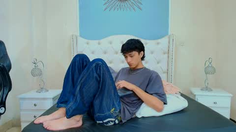 Lean online show from 04/07/26, 04:18