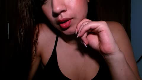 Snapshot of leanaalhub chatting on 01/16/26, 02:37 leanaalhub online show from 01/16/26, 02:37