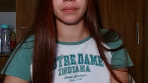 Snapshot of leanaalhub chatting on 02/22/26, 05:11 leanaalhub online show from 02/22/26, 05:11