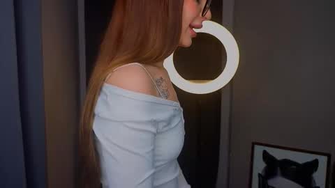 Sophie online show from 03/27/26, 07:13