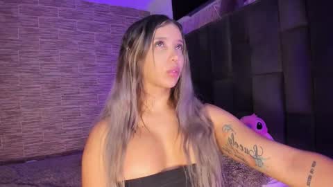 Snapshot of leandraxts chatting on 11/29/25, 12:13 Maria Leandra Lopeira online show from 11/29/25, 12:13