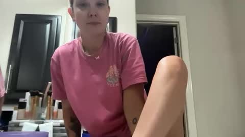 leanneluxecouple online show from 10/21/25, 10:27