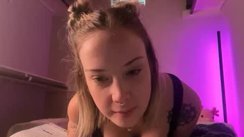 leanneluxecouple online show from 02/15/26, 01:52