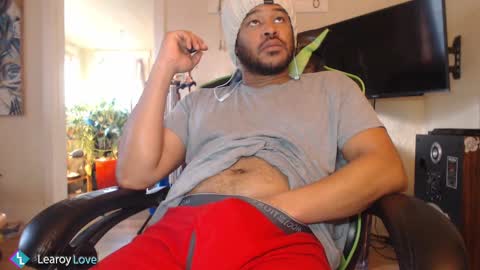 Learoy online show from 12/20/24, 05:29