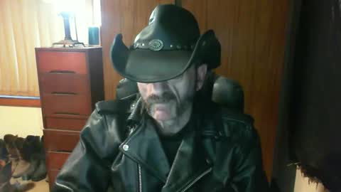 leathergreaser online show from 04/16/26, 08:20
