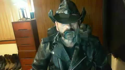 leathergreaser online show from 04/26/26, 06:05