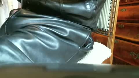 Leathermotocross online show from 12/14/24, 01:59