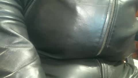 Leathermotocross online show from 11/18/25, 06:45