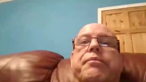 leatherpants68 online show from 11/04/25, 05:01