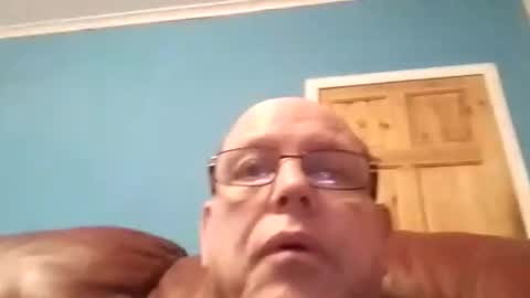 leatherpants68 online show from 11/11/25, 05:46