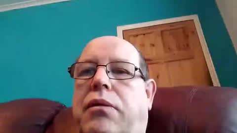 leatherpants68 online show from 12/02/25, 09:58