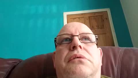 leatherpants68 online show from 04/29/26, 03:38