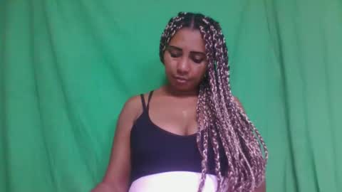 leatiana online show from 02/15/26, 11:19