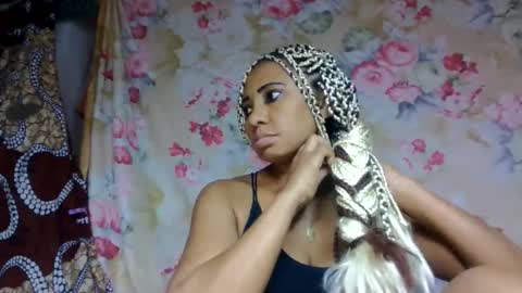 leatianaa online show from 05/22/26, 10:32