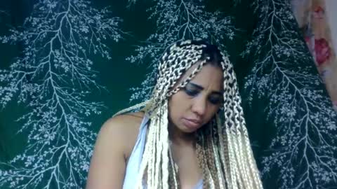 leatianaa online show from 06/25/26, 05:28