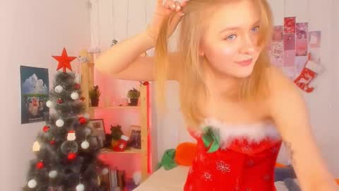 Ellie online show from 12/28/24, 07:22