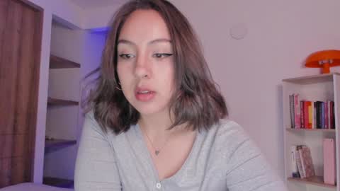 Snapshot of lebelledani chatting on 01/06/25, 04:04 Dani online show from 01/06/25, 04:04