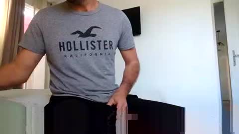 lebrun1985 online show from 10/26/25, 10:10